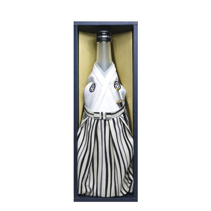 日本酒 幻の瀧 純米吟醸 着物ボトル 侍モデル 化粧箱入り 720ml 皇国晴酒造 直送 お酒 のし・ギフト対応不可