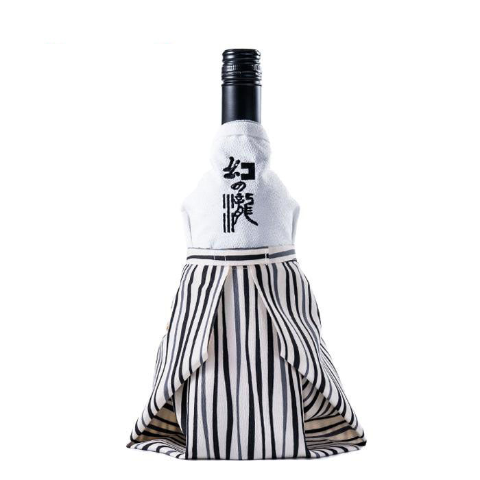 日本酒 幻の瀧 純米吟醸 着物ボトル 侍モデル 化粧箱入り 720ml 皇国晴酒造 直送 お酒 のし・ギフト対応不可